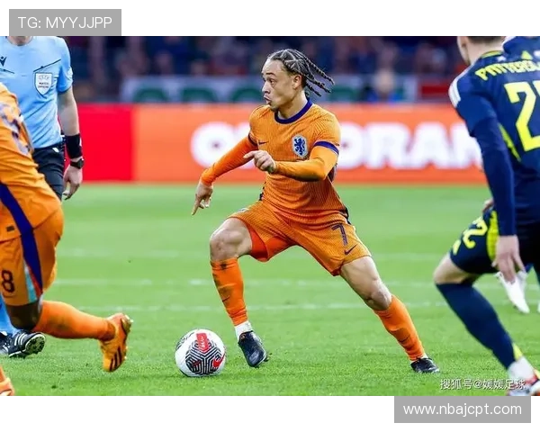 半岛体育足球官网丰富的足球新闻与球员资料满足足球迷的多样化需求